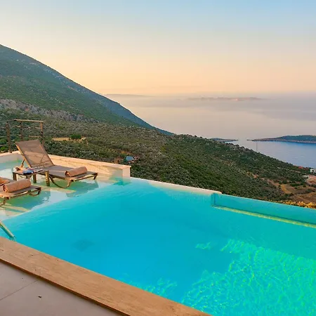 Nest - Hill Vista Villa
